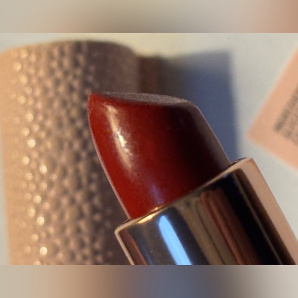 MAC “Runaway Red” Cream Lipstick
LE Collectible